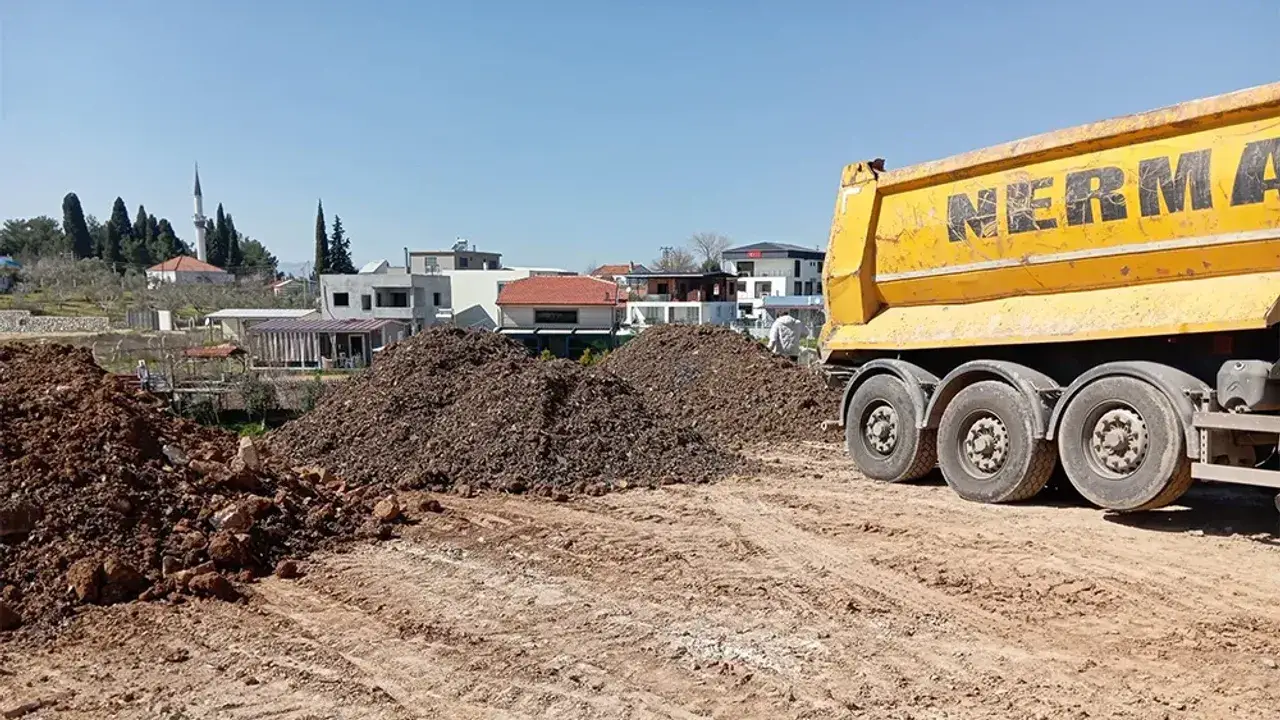 İzmir'de Radyoaktif Atık Usulsüz Dökümü Tespit Edildi